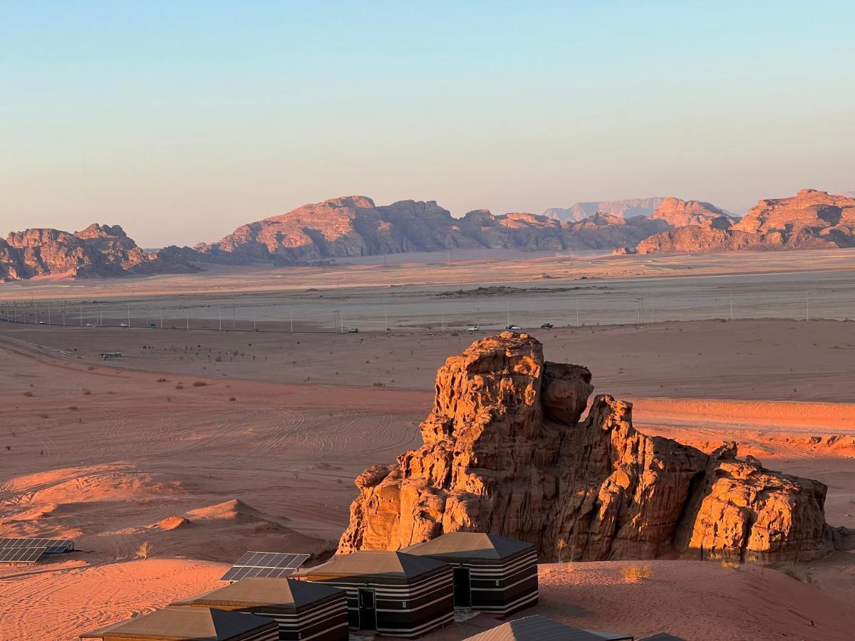 Wadi Rum Eagle Luxury Camp Esterno foto