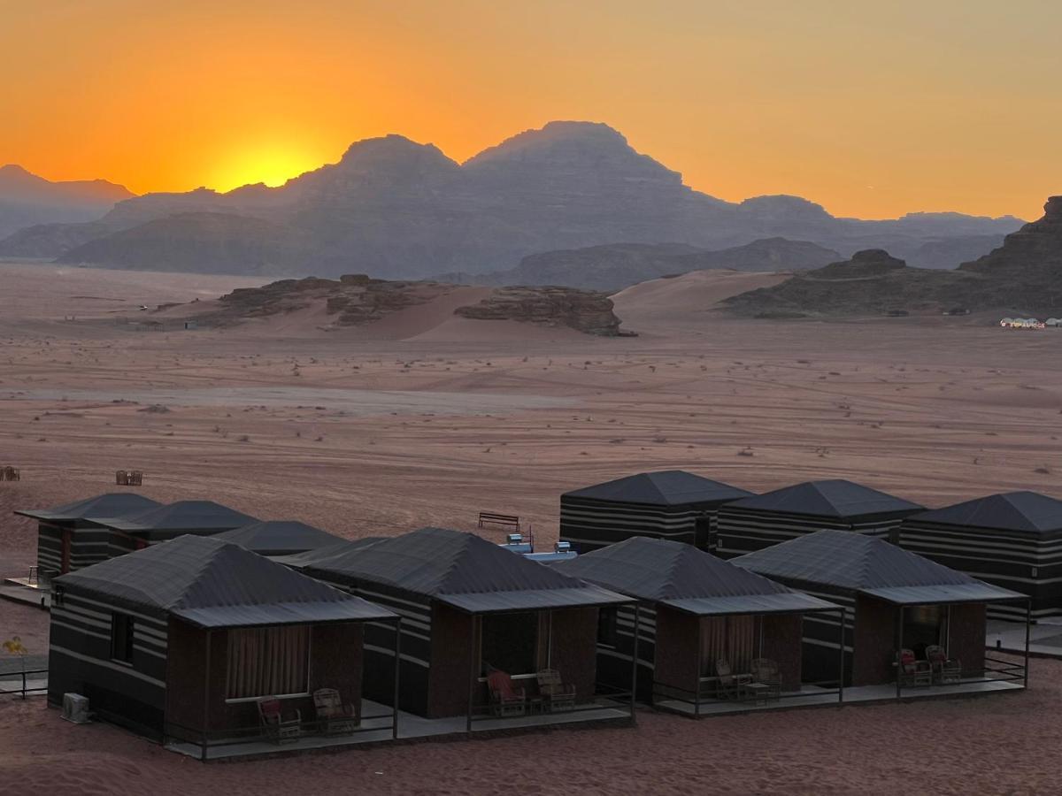 Wadi Rum Eagle Luxury Camp Esterno foto