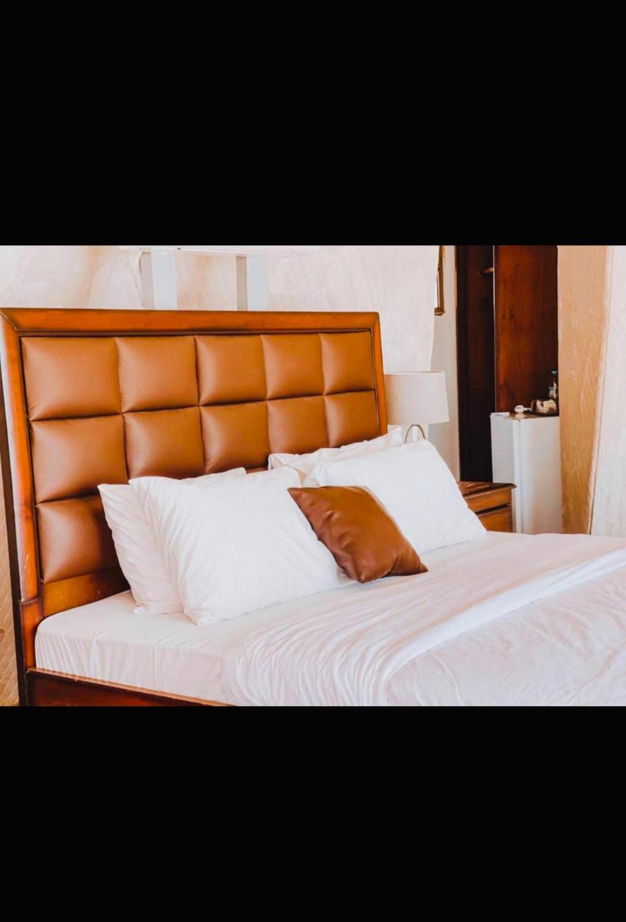 Wadi Rum Eagle Luxury Camp Esterno foto